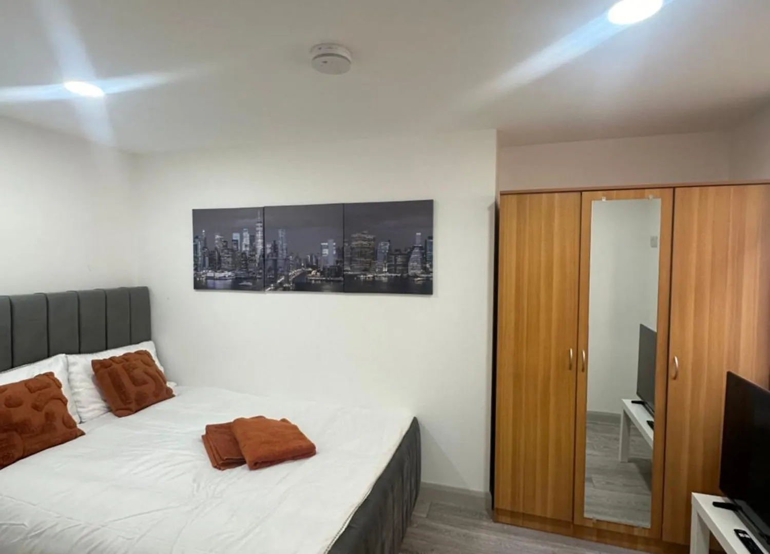 New Build Cozy Studio Flat In Central London!!4 Apartament Londyn