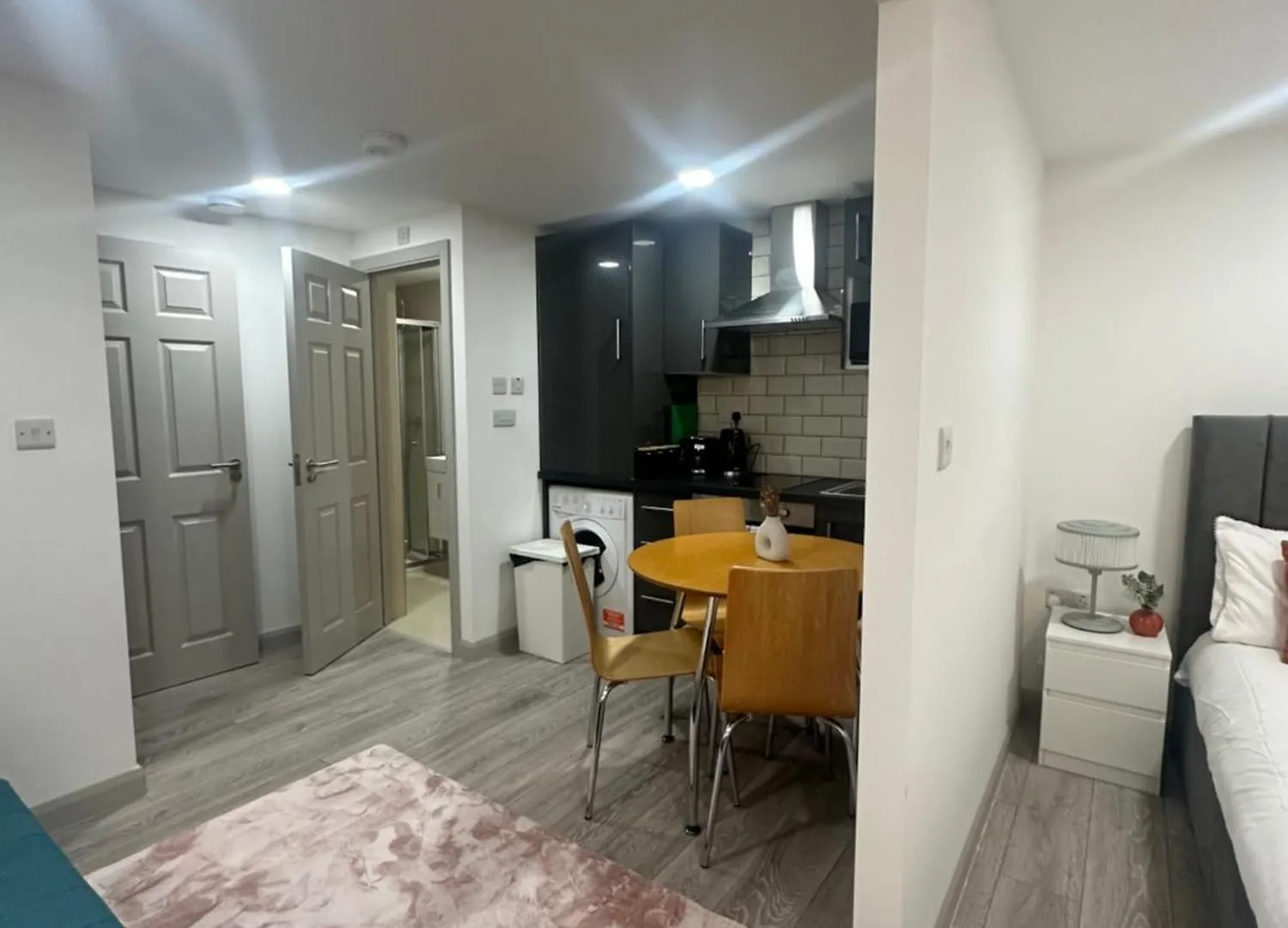 New Build Cozy Studio Flat In Central London!!4 Londyn
